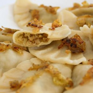 Вареники з капустою та грибами