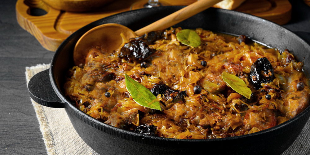 Капуста з грибами та чорносливом